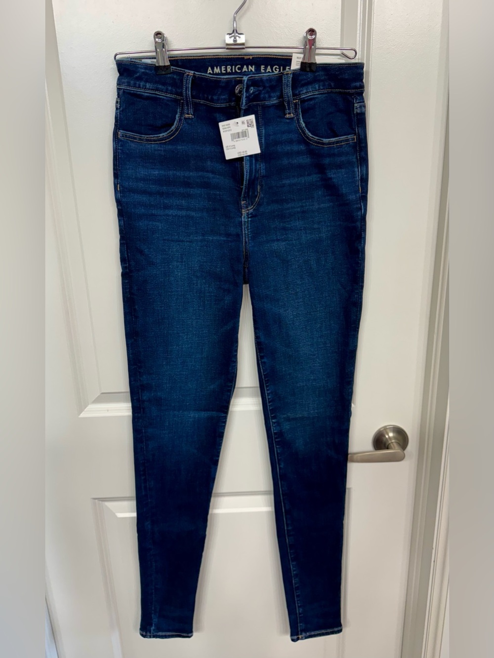 American Eagle Outfitters Women's Super High Rise Next Level Strech Skinny Jeans - Picture 2 of 6